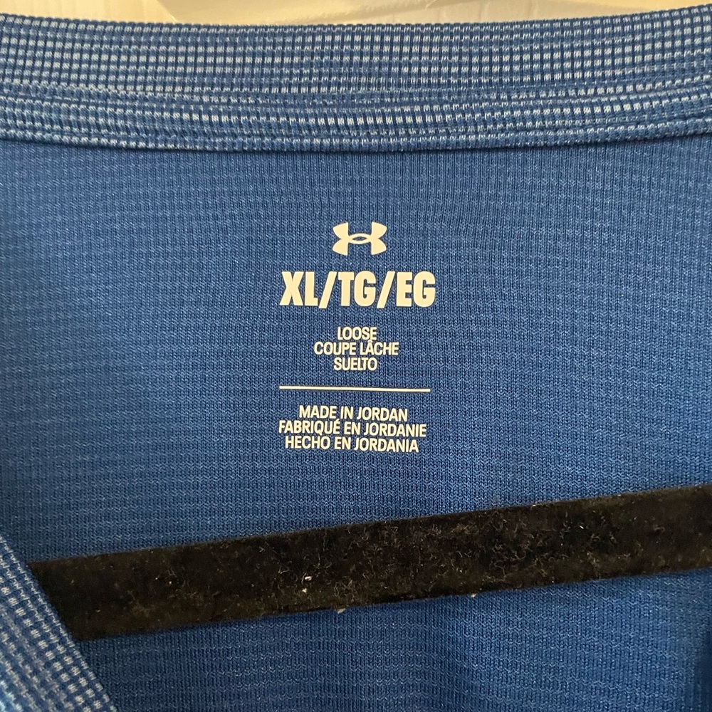 Under Armour Women’s Loose Tee - Picture 3 of 4